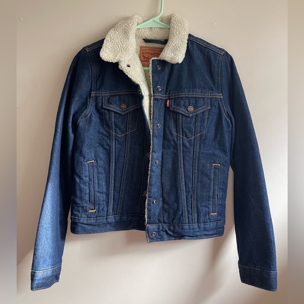 Levi's Juniper Dark Wash Sherpa Trucker Jacket (Size XS)
